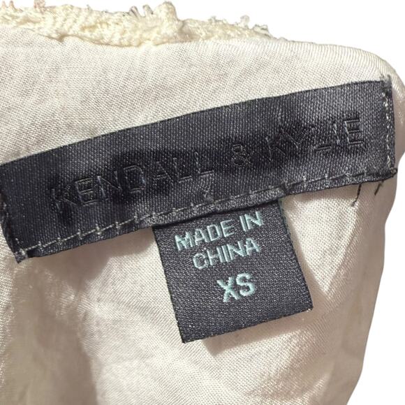 Kendall & Kylie ivory lace cold shoulder strappy lined crop top XS - Picture 6 of 7